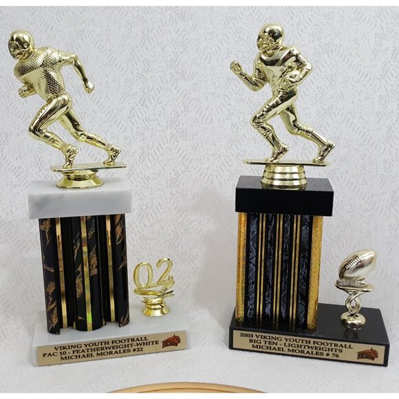 Football Sports Trophy Parts Plaques Lot 3 Male Player Topper Marble Plastic - Picture 6 of 6
